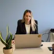 Cum a ajuns Adriana Galu, broker de credite din Iași, să transforme scepticismul în încredere